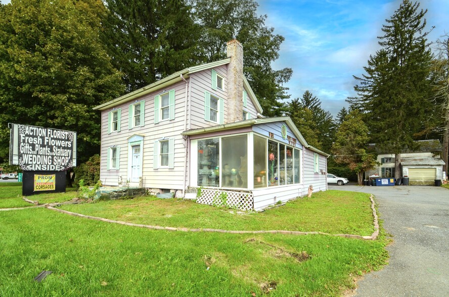 1791 US-209, Brodheadsville, PA à vendre - Photo du bâtiment - Image 1 de 1