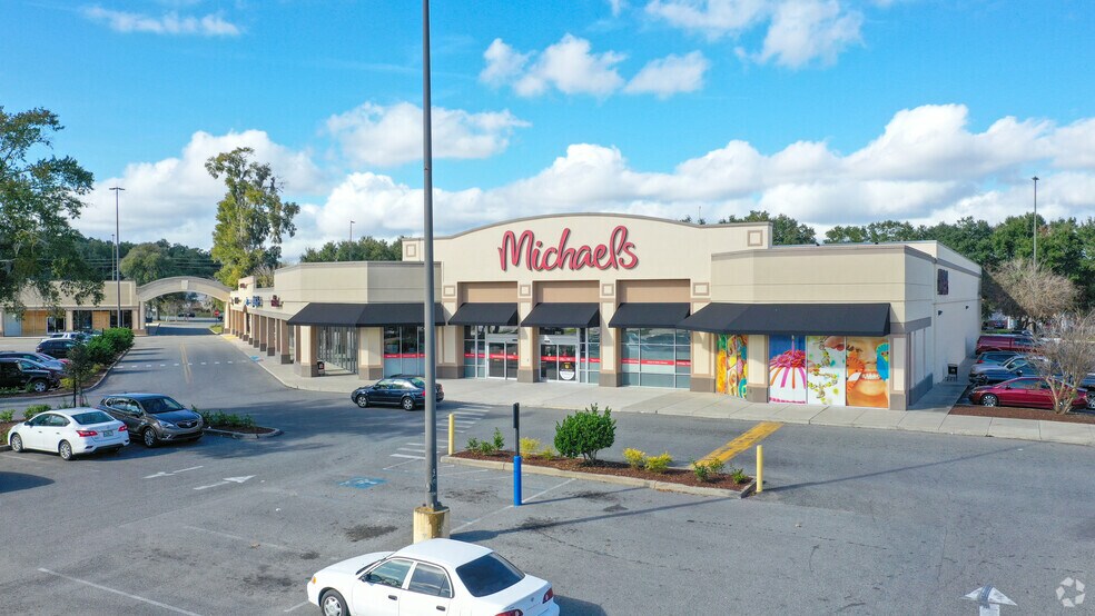 2703 SW College Rd, Ocala, FL à louer - Photo du bâtiment - Image 2 de 7