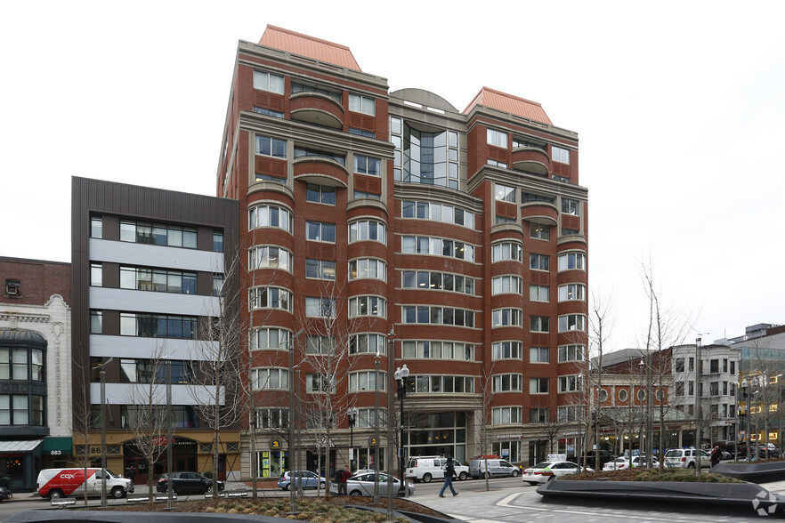 855 Boylston St, Boston, MA for lease - Primary Photo - Image 1 of 13