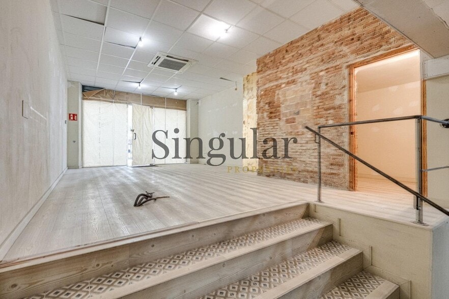 Retail in Barcelona, Barcelona for lease - Interior Photo - Image 3 of 5