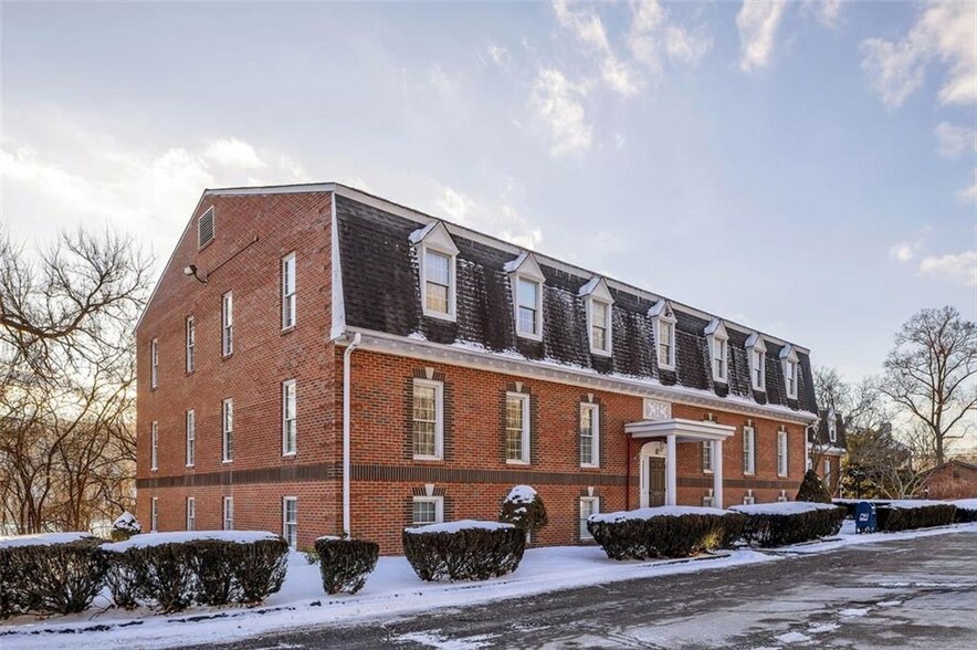 1108 Ohio River Blvd, Sewickley, PA à vendre - Photo principale - Image 1 de 33