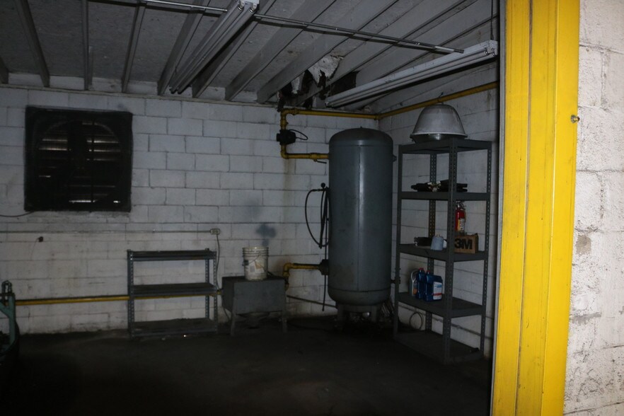 2415 Lusk St, Guntersville, AL à louer - Photo du bâtiment - Image 2 de 28