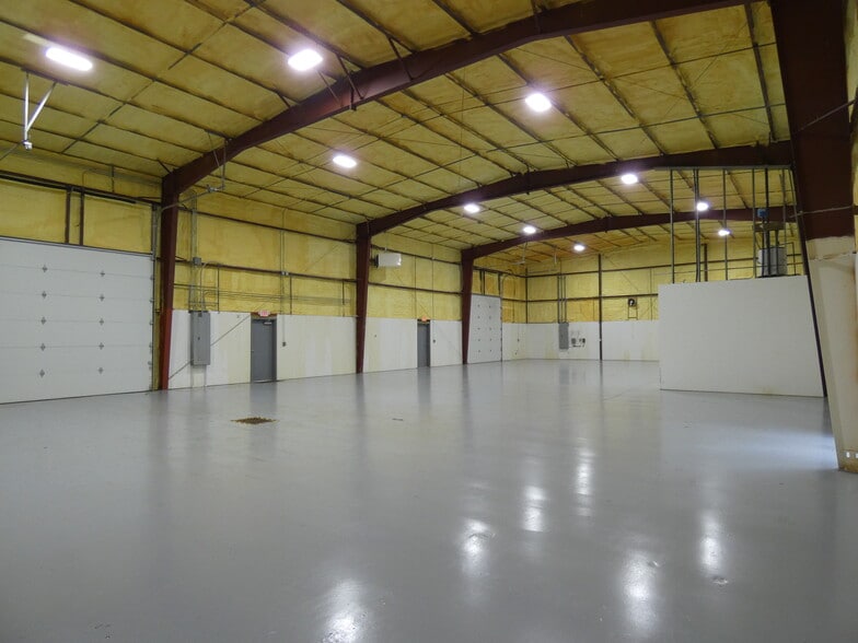 151 W Henry Trusler Way, Shelton, WA for lease - Building Photo - Image 3 of 15