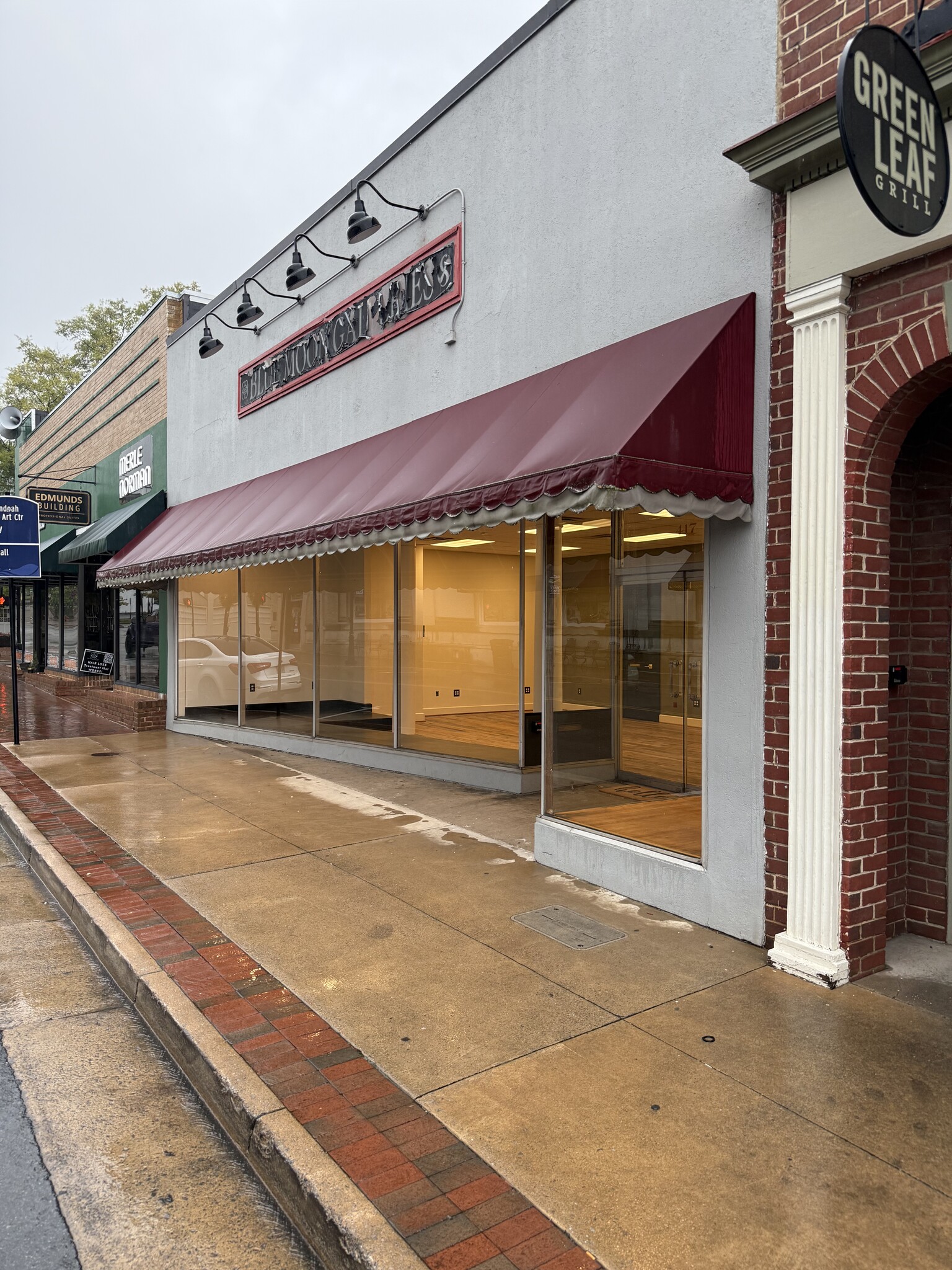 417 W Main St, Waynesboro, VA for lease Interior Photo- Image 1 of 21