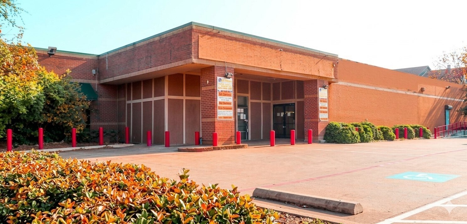 2373 Stemmons Trl, Dallas, TX à vendre Photo principale- Image 1 de 12