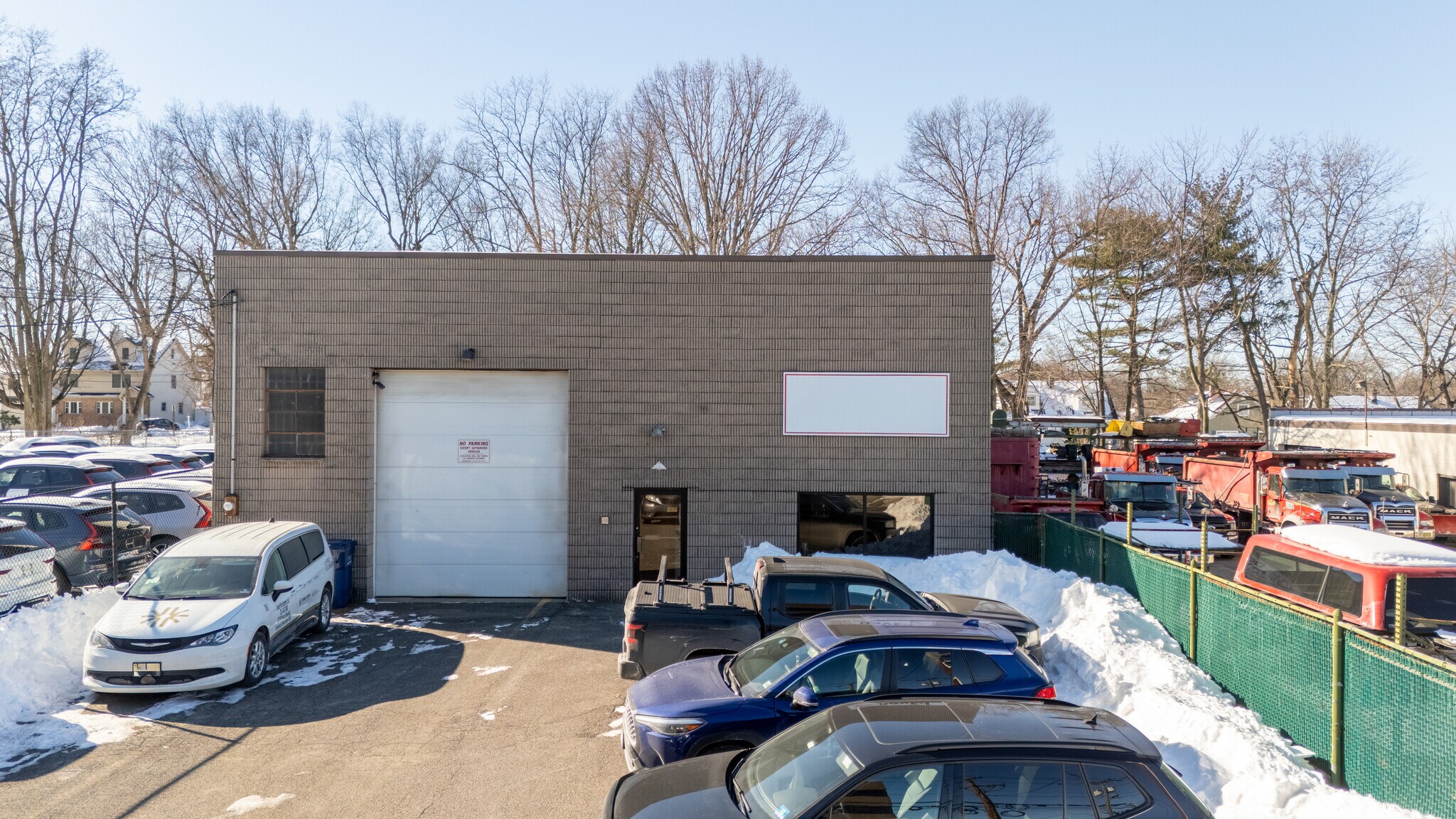 307 W Pleasantview Ave, Hackensack, NJ à vendre Photo du bâtiment- Image 1 de 23