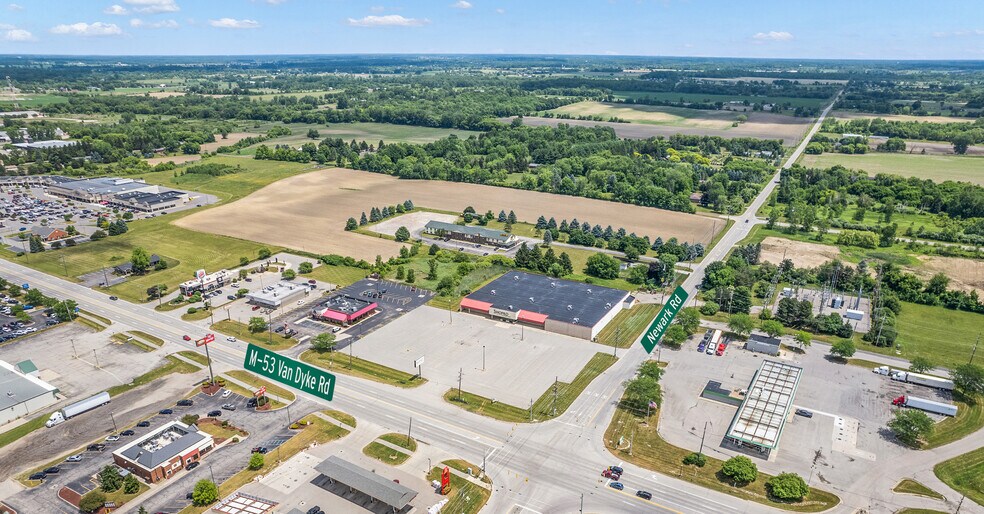 Newark Rd, Imlay City, MI à vendre - Photo du bâtiment - Image 2 de 3