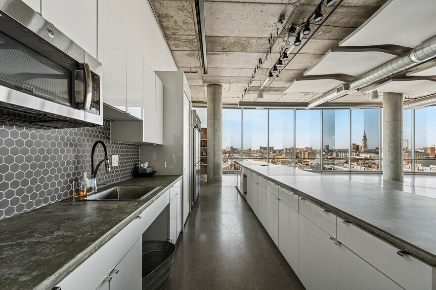 1033 N 2nd St, Philadelphia, PA à louer - Photo intérieure - Image 2 de 16