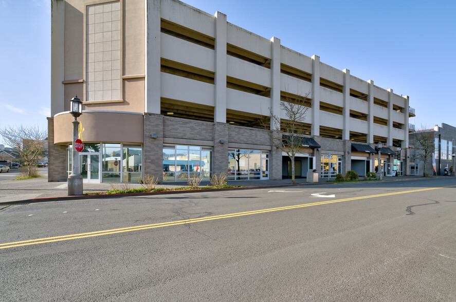 270 S Columbia St, Seaside, OR for lease - Building Photo - Image 2 of 33