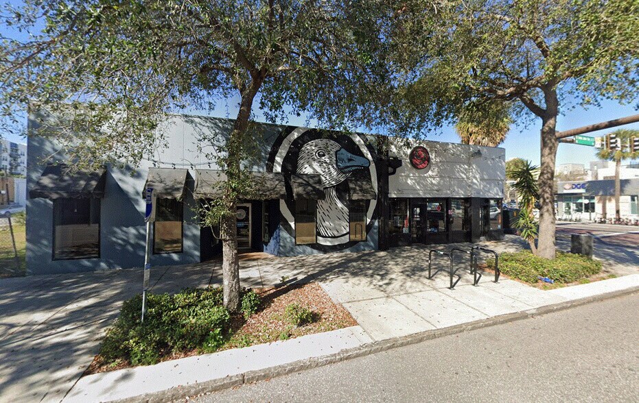 900 1st Ave N, Saint Petersburg, FL à louer - Photo du bâtiment - Image 1 de 16