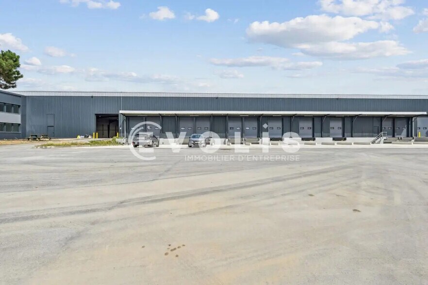 60 Rue Robert Moinon, Goussainville for lease - Building Photo - Image 3 of 28