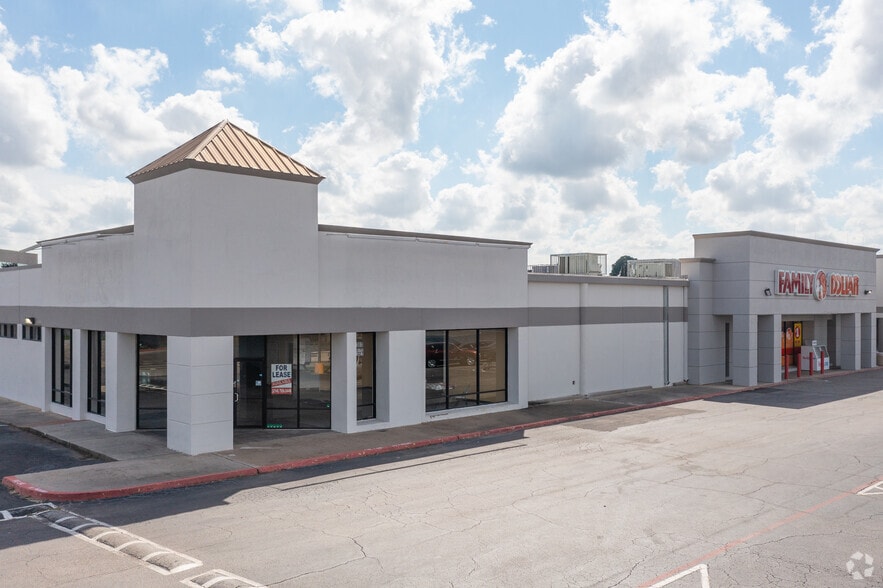 2315-2339 W FM-1960, Houston, TX for lease - Building Photo - Image 3 of 4