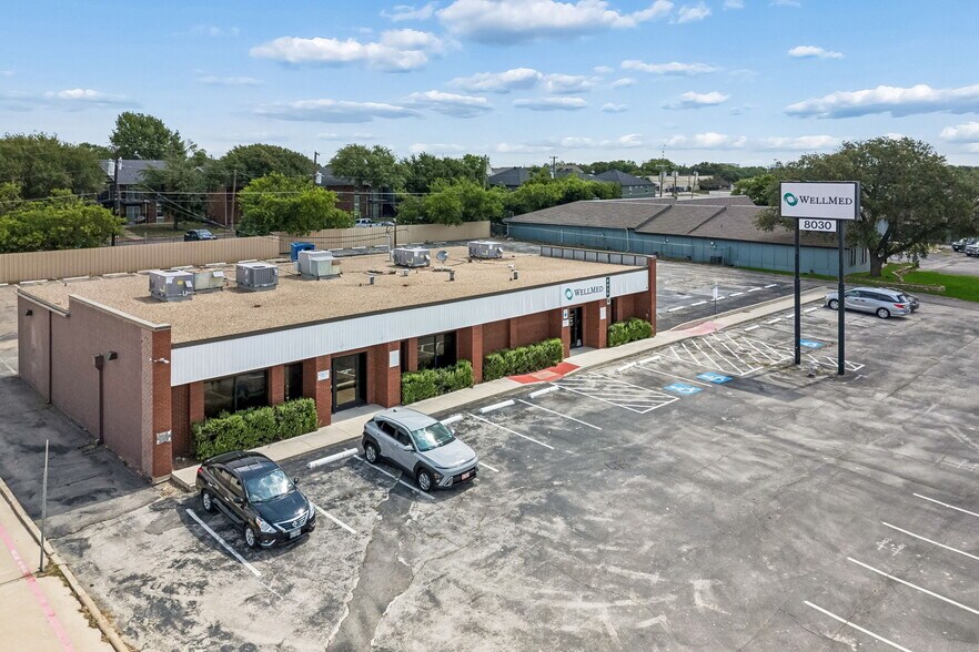 8030 Camp Bowie West Blvd, Fort Worth, TX à vendre - Photo du bâtiment - Image 3 de 14