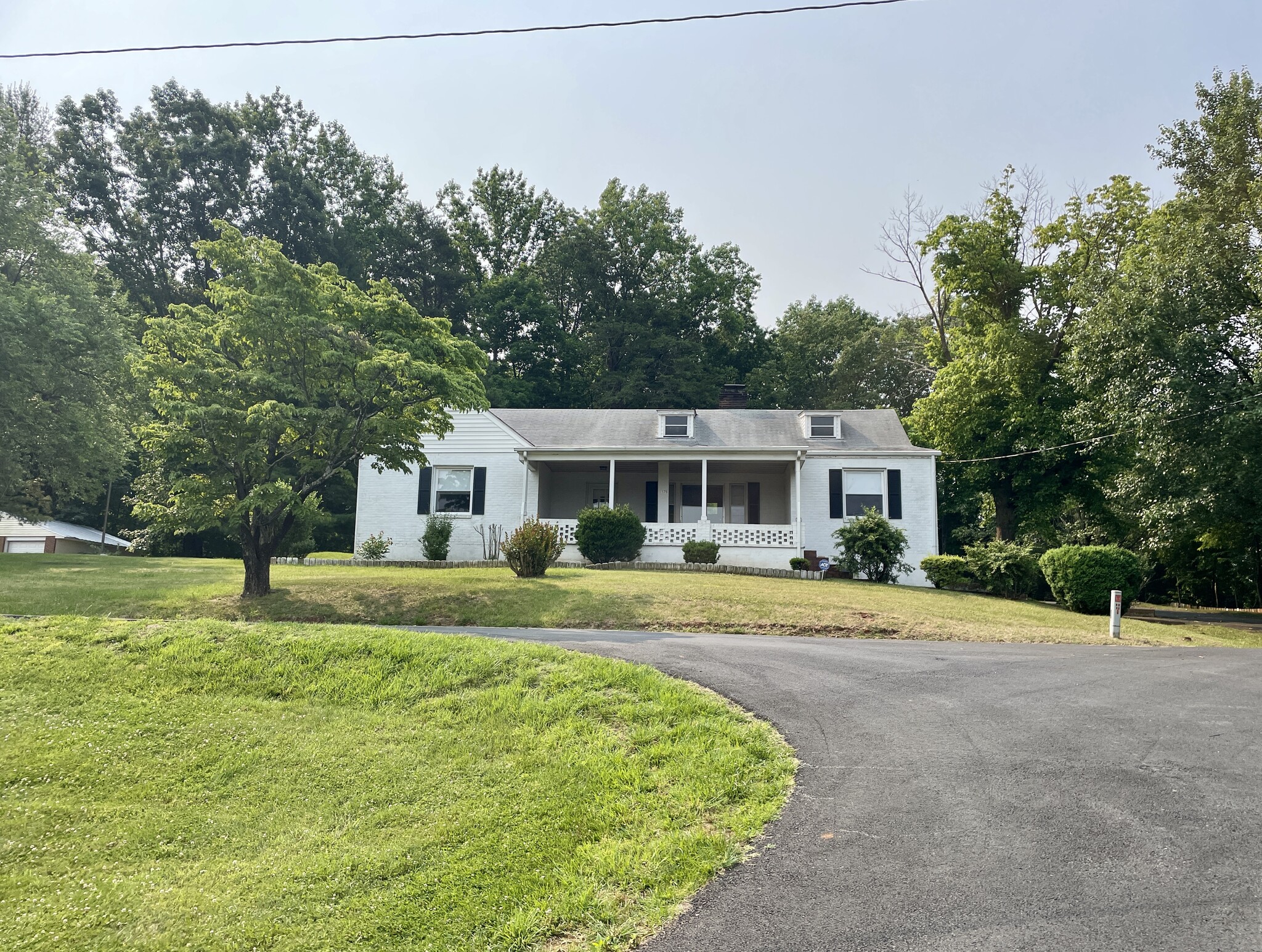 175 Spotnap Rd, Charlottesville, VA à louer Photo principale- Image 1 de 8