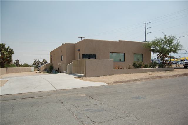 55198 29 Palms Hwy, Yucca Valley, CA for sale - Primary Photo - Image 1 of 11