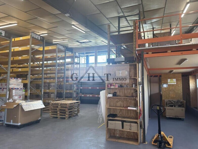 Industrial in Mitry Mory for lease - Interior Photo - Image 2 of 7