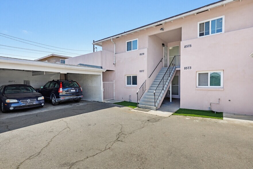 8573-8579 Glenhaven St, San Diego, CA à vendre - Photo du bâtiment - Image 3 de 10