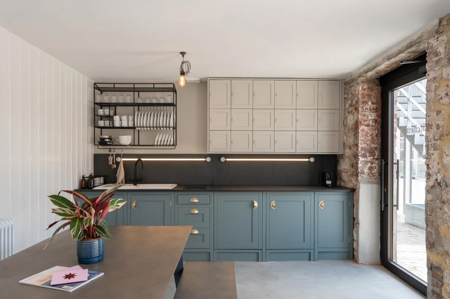 1 Candlewick Ln, Plymouth for lease - Interior Photo - Image 3 of 19