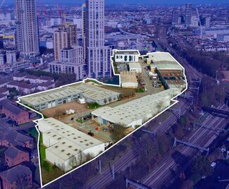 Plus de détails pour Victoria Rd, Londres - Industriel à louer
