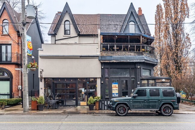 Plus de détails pour 18 Dupont St, Toronto, ON - Commerce de détail à louer
