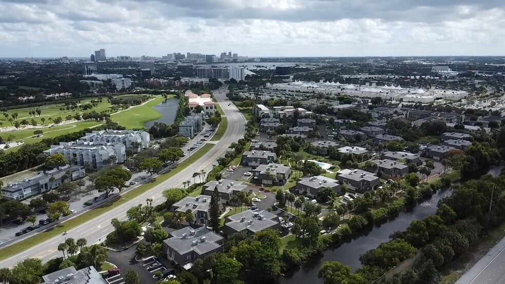 1845 N Congress Ave, West Palm Beach, FL for sale - Building Photo - Image 3 of 17