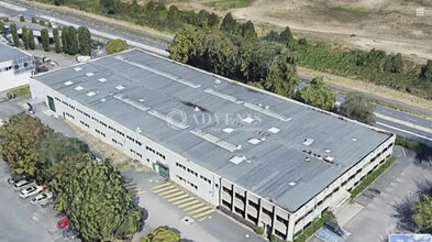 Buc, YVE - Aerial  map view