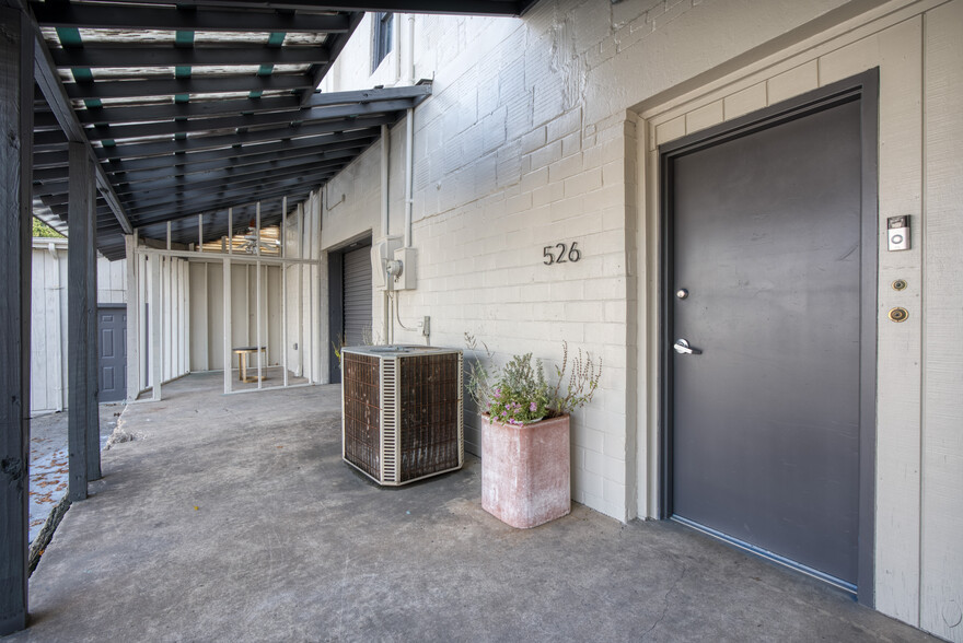 526 San Fernando St, San Antonio, TX for lease - Building Photo - Image 3 of 11