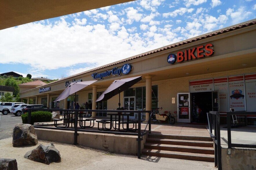 1107-1185 California Ave, Reno, NV à louer - Photo du bâtiment - Image 3 de 6