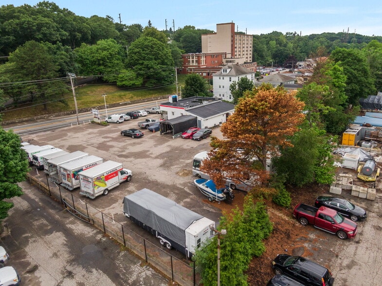 329 Providence St, West Warwick, RI for sale - Building Photo - Image 3 of 6