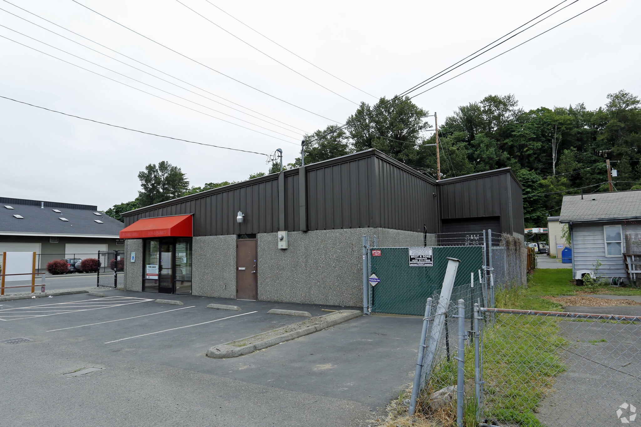 112 E Willis St, Kent, WA for lease Primary Photo- Image 1 of 4