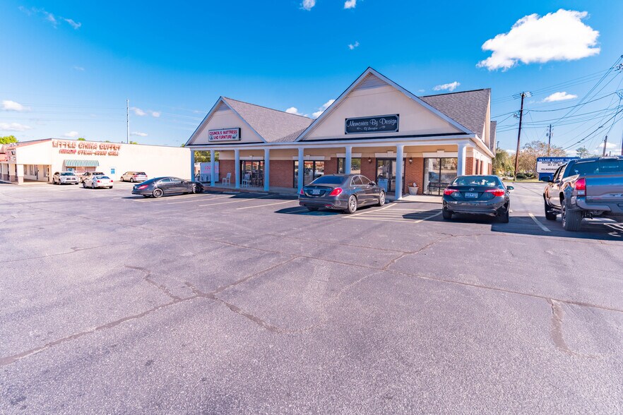 451 Columbia Ave, Lexington, SC à vendre - Photo du bâtiment - Image 1 de 26