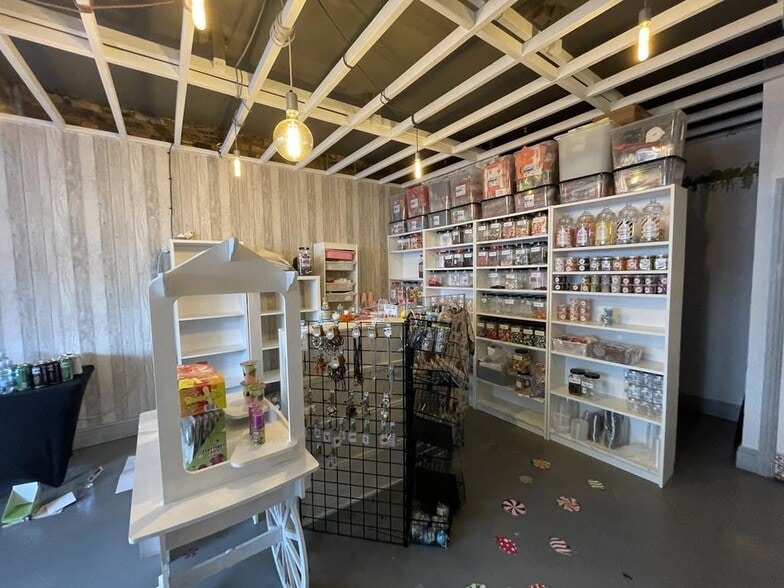 14-15 Mill St, Stafford for lease - Building Photo - Image 3 of 4