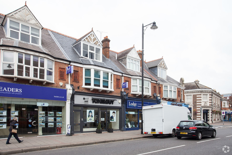 32-34 High St, Weybridge for sale - Building Photo - Image 2 of 4