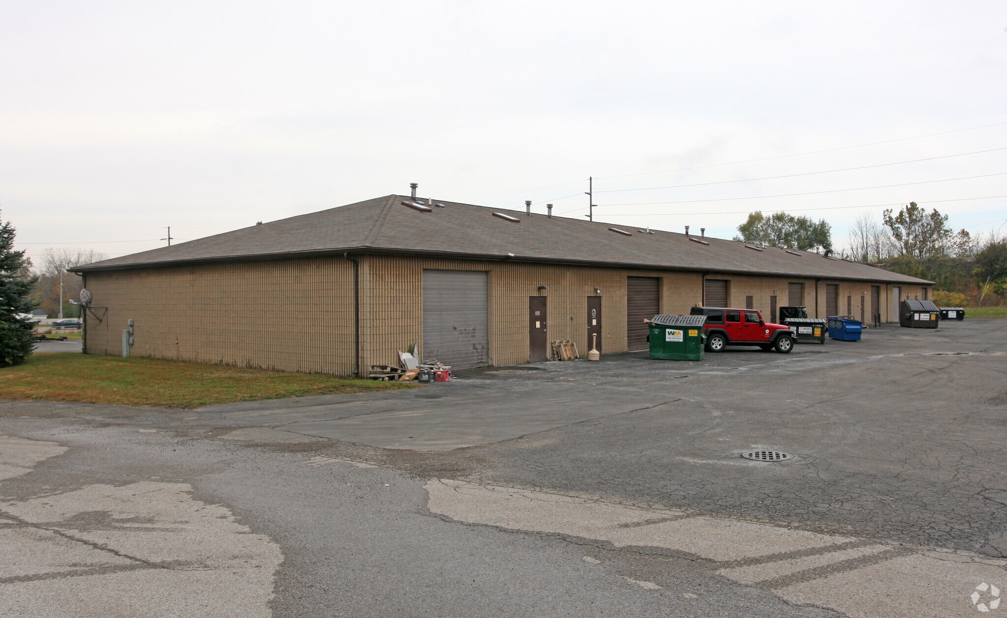384-398 Morrison Rd, Columbus, OH à louer Photo du bâtiment- Image 1 de 7