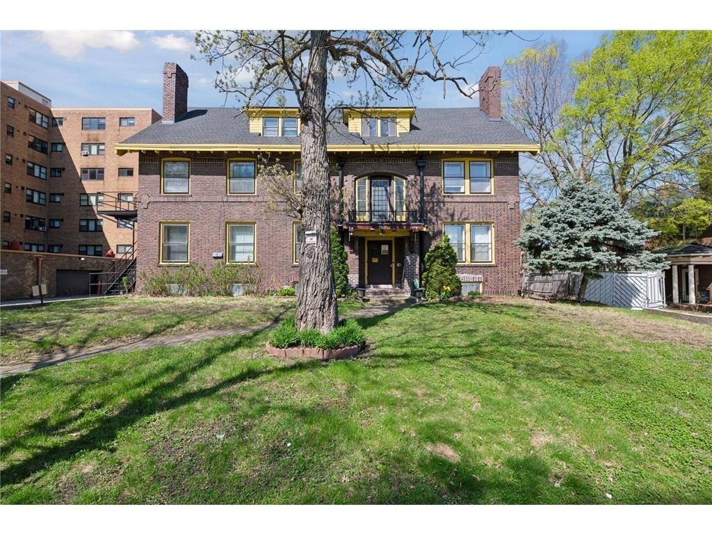 2110 1st Ave S, Minneapolis, MN à vendre Photo du bâtiment- Image 1 de 54