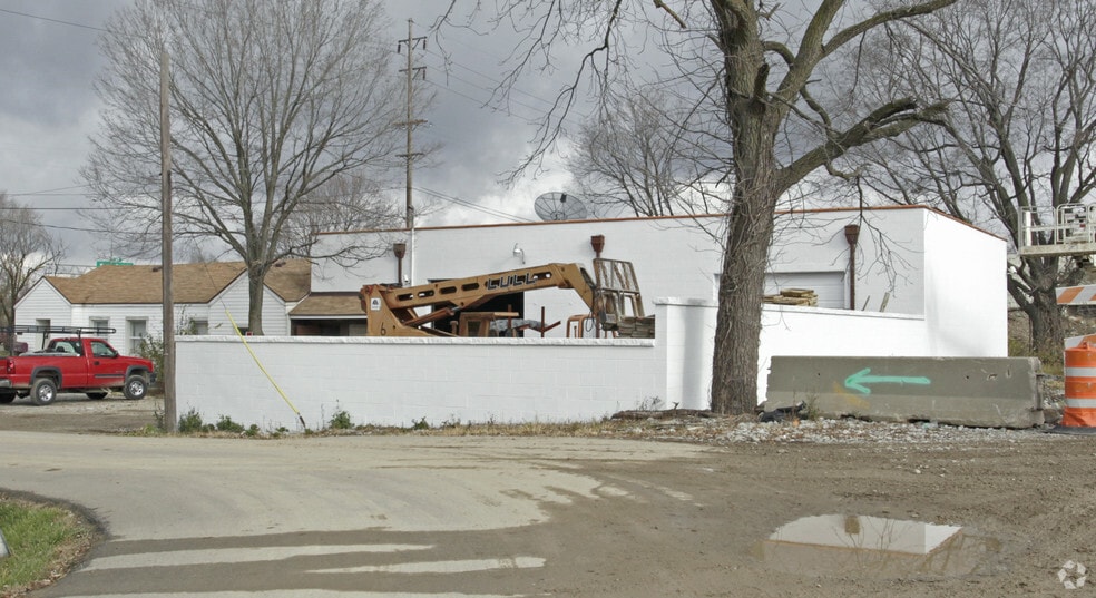 2300 Ome Ave, Dayton, OH for sale - Building Photo - Image 2 of 41