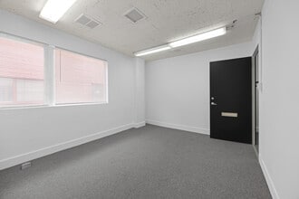 611 S Catalina St, Los Angeles, CA à louer Photo intérieure- Image 1 de 1