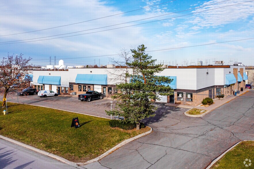 65 Bentley Ave, Ottawa, ON à vendre - Photo principale - Image 1 de 1