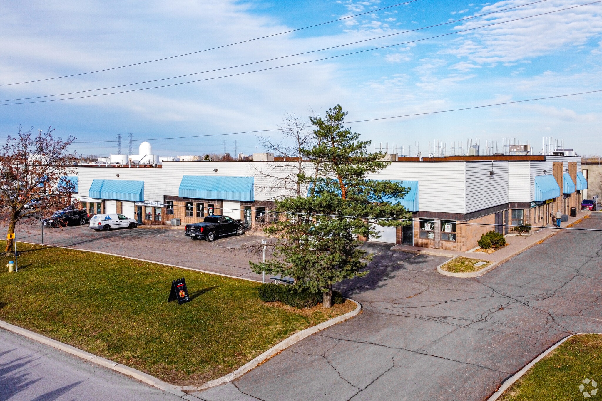 65 Bentley Ave, Ottawa, ON for sale Primary Photo- Image 1 of 1