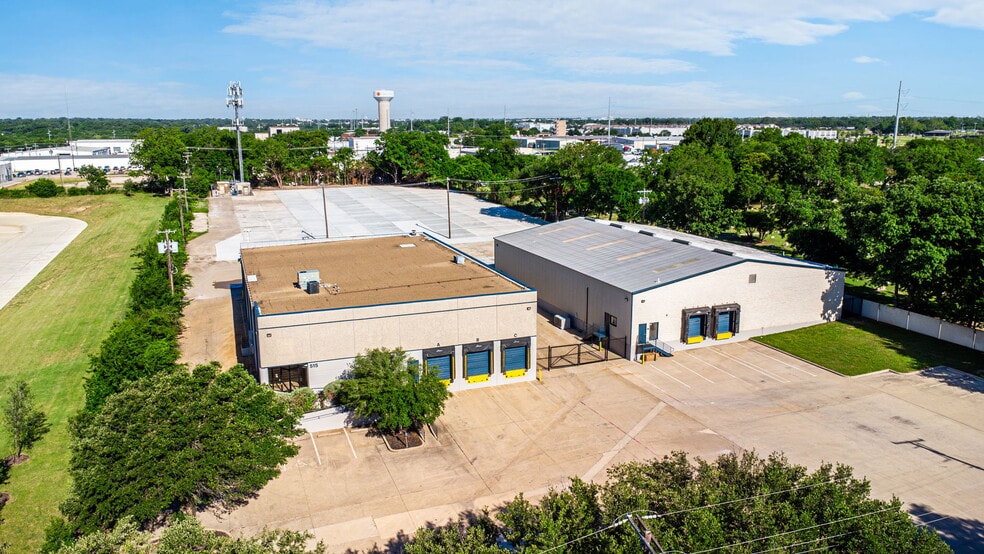515 Mills Rd, Garland, TX for lease - Building Photo - Image 1 of 9