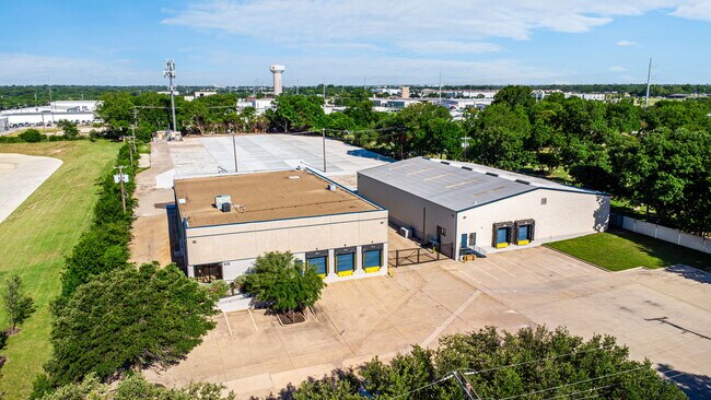 Plus de détails pour 515 Mills Rd, Garland, TX - Industriel à louer