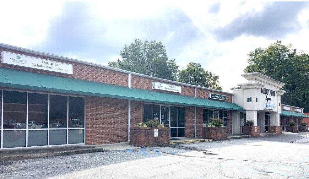 730 S Scales St, Reidsville, NC à louer - Photo du bâtiment - Image 1 de 4
