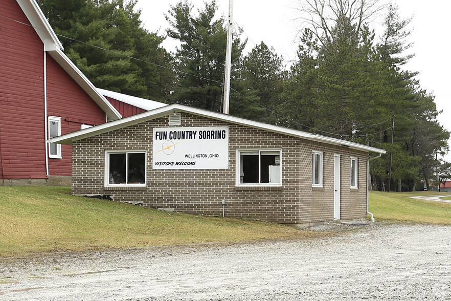 45181 State Route 18, Wellington, OH à vendre - Photo principale - Image 1 de 1