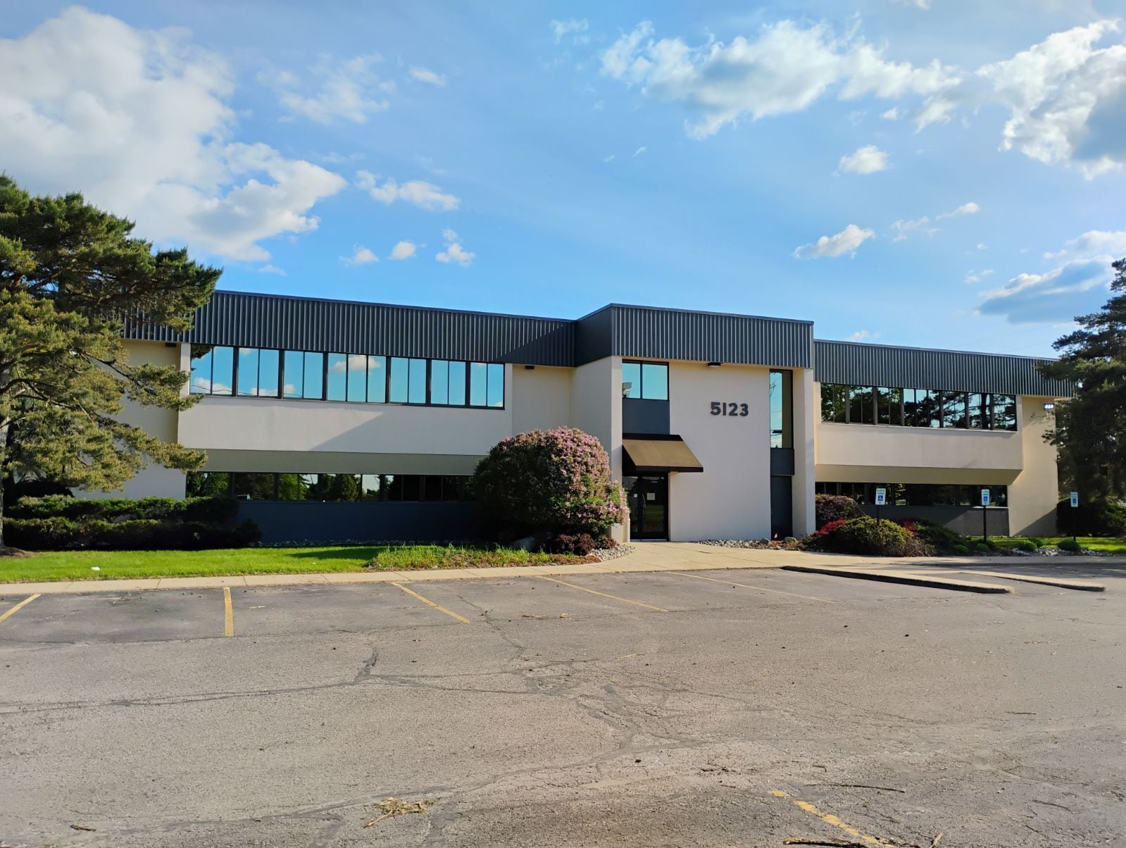 5123 W St Joe Hwy, Lansing, MI for lease Primary Photo- Image 1 of 6