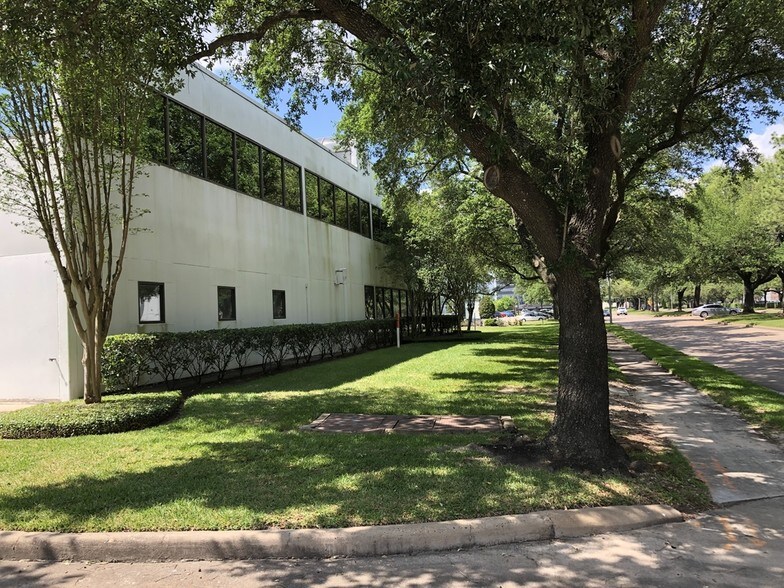 5295 Hollister St, Houston, TX à vendre - Photo du bâtiment - Image 2 de 18