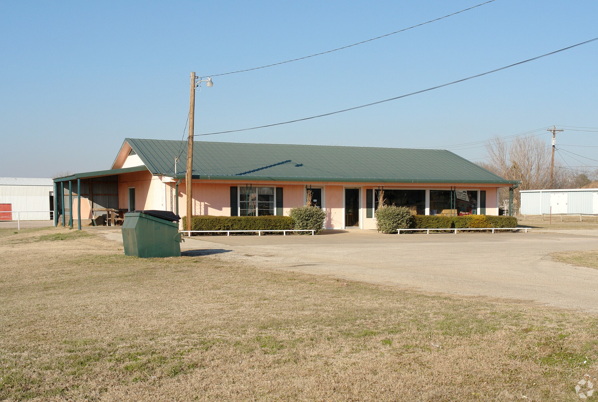 617 W Main St, Whitesboro, TX à vendre Photo du bâtiment- Image 1 de 37