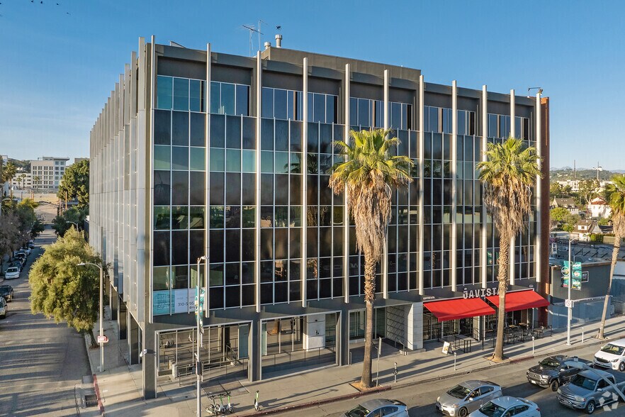 6725 W Sunset Blvd, Los Angeles, CA à louer - Photo du bâtiment - Image 2 de 28