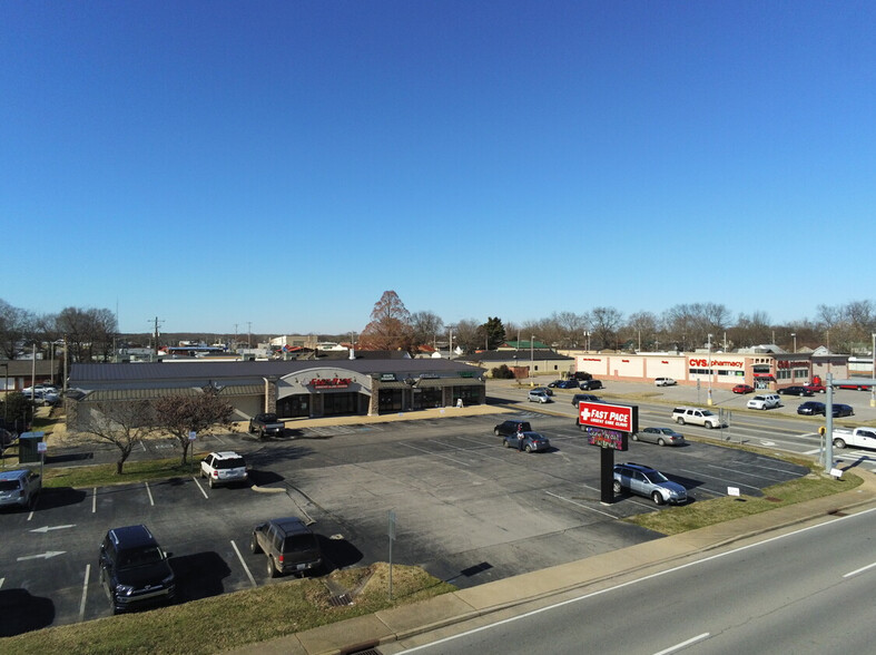 129 N Locust Ave, Lawrenceburg, TN for lease - Aerial - Image 3 of 7