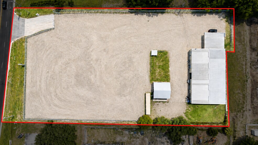 2702 Drane Field Rd, Lakeland, FL à louer - Photo du bâtiment - Image 2 de 14