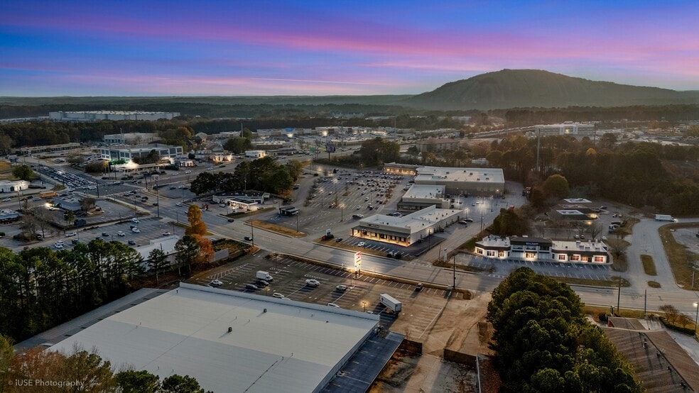 1555 E Park Place Blvd, Stone Mountain, GA à louer - Photo du bâtiment - Image 2 de 24